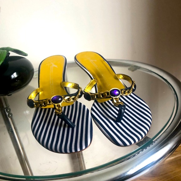 Giuseppe Zanotti Shoes - Giuseppe Zanotti  sandals with gemstone detail